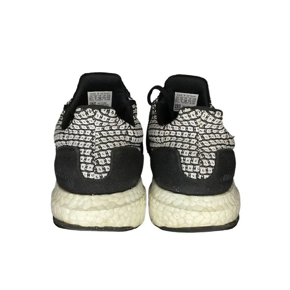 Adidas UltraBoost 5.0 DNA Womens Size 6.5 Oreo Black White Running Shoes FZ1850